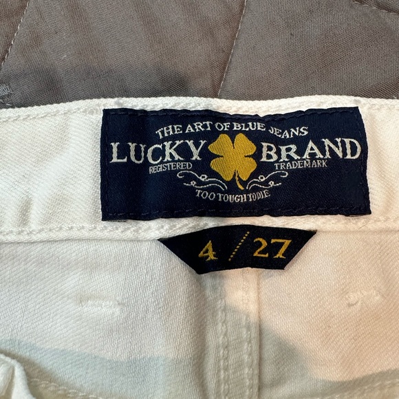 Lucky brand size 4 white cut off shorts - Picture 3 of 3